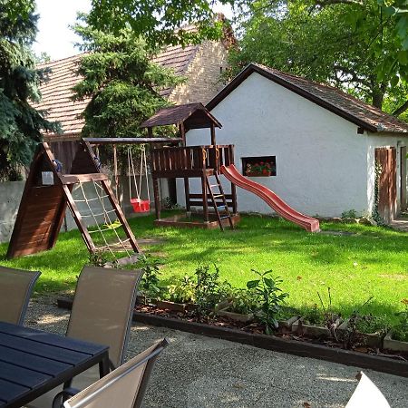 Diokert Vendeghaz Sopron Bed & Breakfast Eksteriør bilde